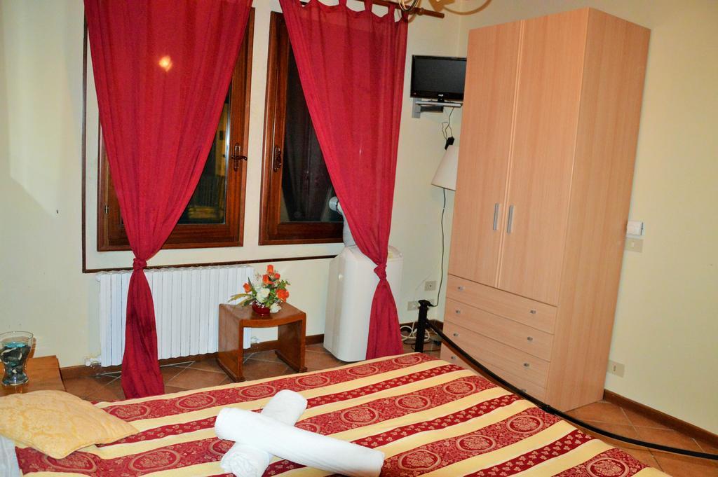 Rialto House Hotell Venedig Exteriör bild